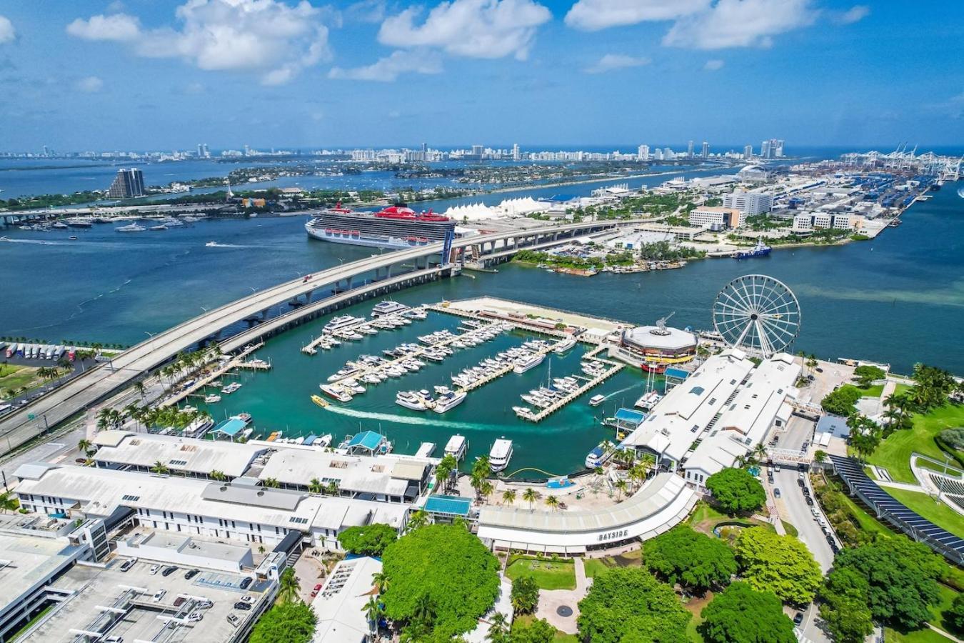 Apartment Experience Modern 2 Bed Near Biscayne Blvd