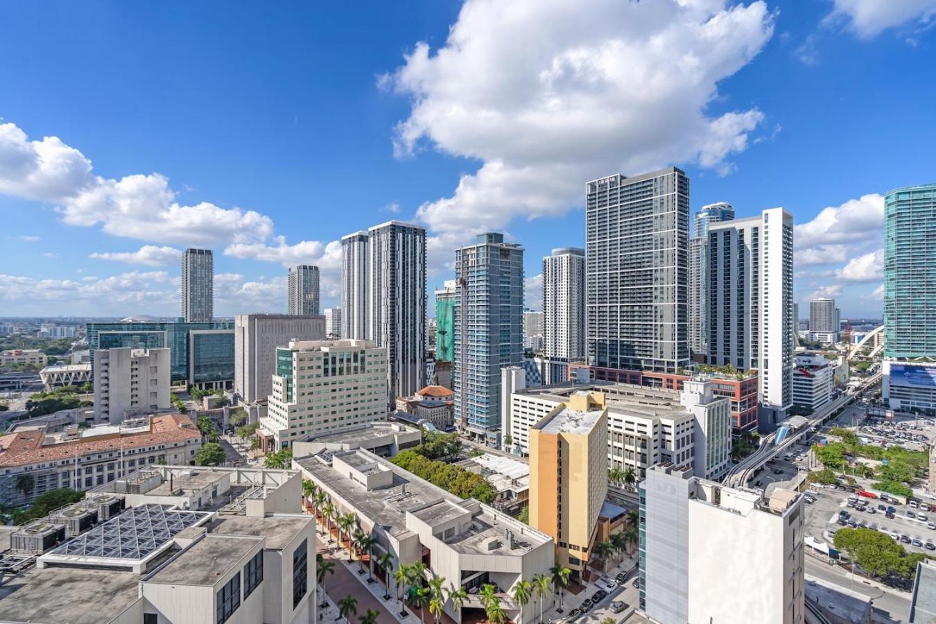 Experience Modern 2 Bed Near Biscayne Blvd Apartment Miami