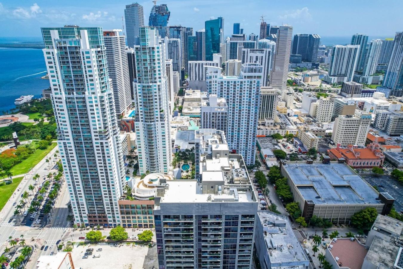 Experience Modern 2 Bed Near Biscayne Blvd * Miami